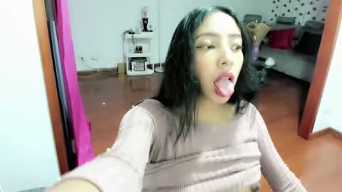 kourtney_15 online show from March 16, 11:19 pm