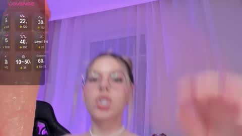 Jess online show from September 30, 6:02 pm