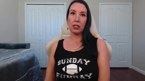 Snapshot of krissy2024 chatting on February 9, 3:01 pm Krissy online show from February 9, 3:01 pm