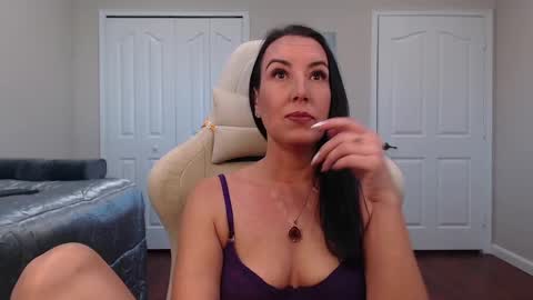Snapshot of krissy2024 chatting on February 3, 2:02 pm Krissy online show from February 3, 2:02 pm