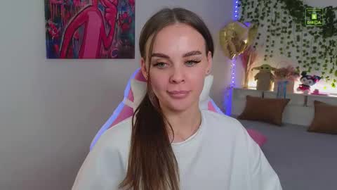 Snapshot of kristen_sayles chatting on September 16, 9:23 pm Kris online show from September 16, 9:23 pm