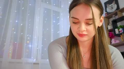 Snapshot of kristen_sayles chatting on February 21, 7:43 pm Kris online show from February 21, 7:43 pm