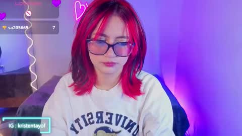 Snapshot of kristen_tay chatting on September 26, 3:26 am kristen_tay online show from September 26, 3:26 am