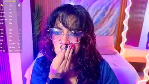 kristen_tay online show from July 7, 2:47 am
