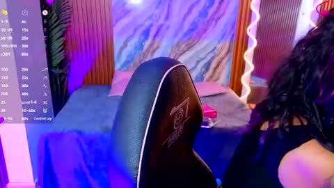 kristen_tay online show from July 22, 2:56 am