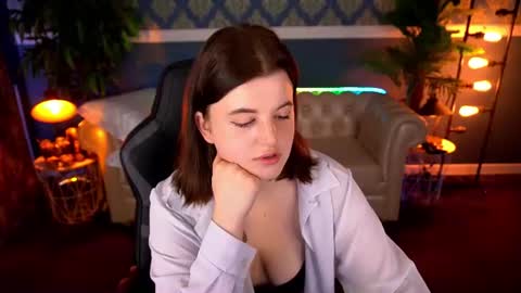 kristifoxy online show from June 13, 12:57 pm