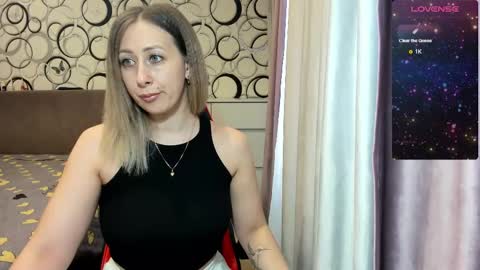 Snapshot of kristinavegasss chatting on February 17, 9:56 am kristinavegasss online show from February 17, 9:56 am