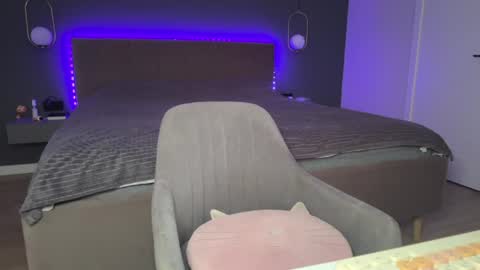 Kristi online show from July 21, 4:13 am