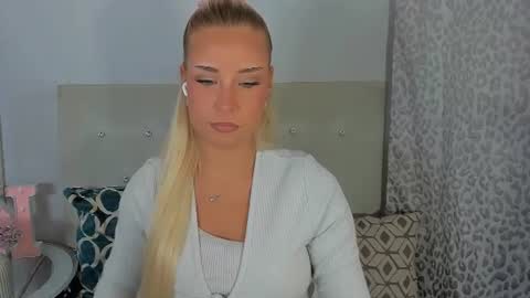 KristyFlowers online show from July 10, 2:50 pm