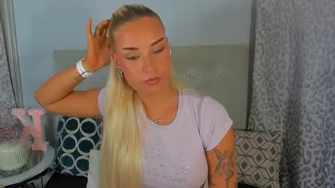 KristyFlowers online show from June 19, 4:43 pm