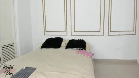 Cristina online show from November 14, 7:36 pm