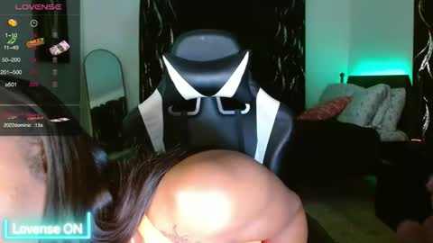 Krystal Blake online show from May 16, 12:02 am