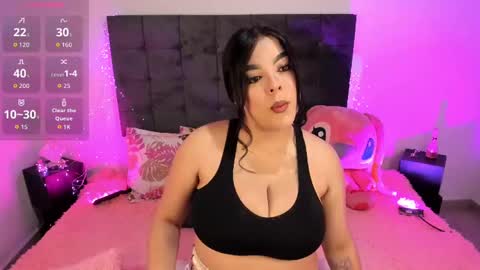 Kylie  online show from October 22, 9:31 pm