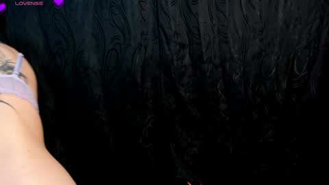 submissive demon Please help me to reach 500 thumbs up online show from January 18, 7:07 am