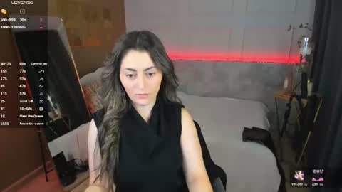 Kylie online show from June 14, 5:41 am
