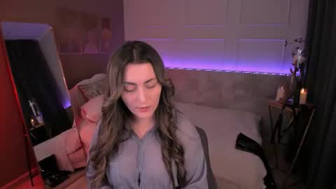 Kylie online show from July 14, 5:34 am