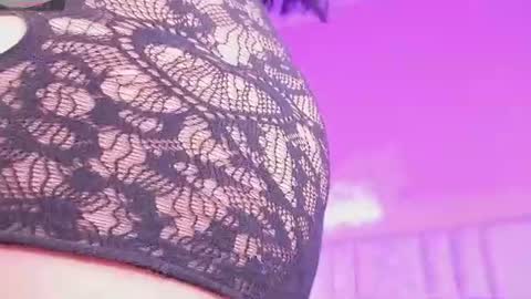  Kylie  online show from July 27, 10:56 am