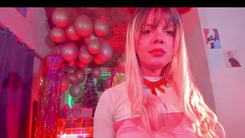   online show from December 8, 1:02 am