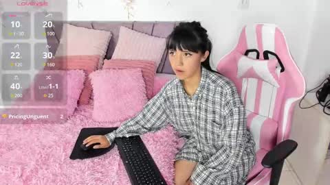kylielov online show from May 16, 4:37 am