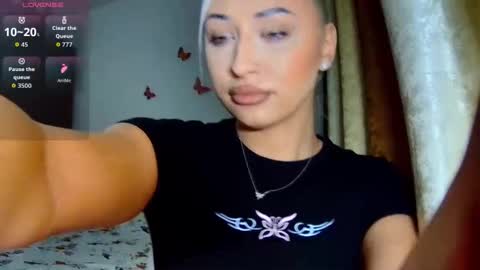 kylie online show from November 11, 8:22 am