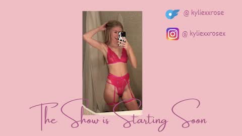Snapshot of kyliexxrose chatting on October 5, 4:39 am Kylie online show from October 5, 4:39 am