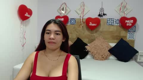 Kylie online show from February 19, 11:38 am