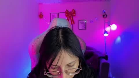 Snapshot of kyomi_chang chatting on December 17, 12:22 pm Kyomi online show from December 17, 12:22 pm