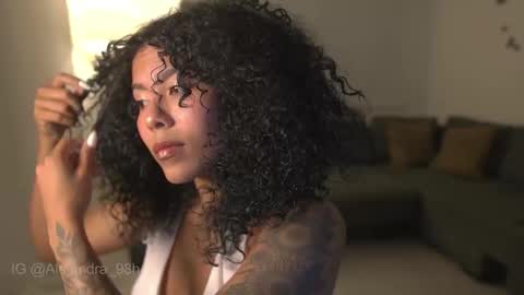 schedule 300 pm - 1100pm colombia time online show from September 26, 11:34 pm