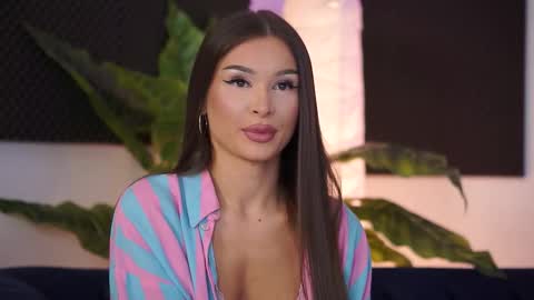 Kyssa online show from September 9, 6:19 pm