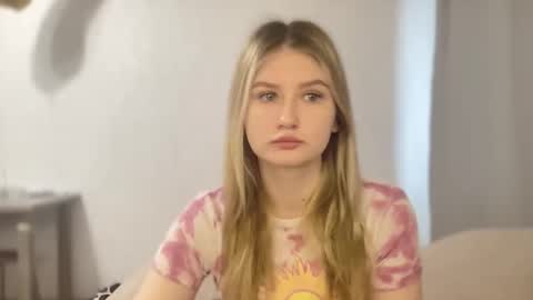 Amanda online show from March 4, 8:32 am