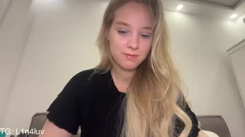 lina online show from June 18, 7:19 pm