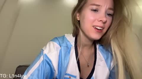 lina online show from June 26, 6:53 pm