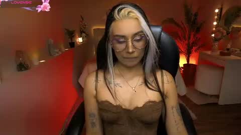 T A T I A N A online show from July 22, 11:55 am