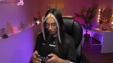 T A T I A N A online show from July 17, 12:31 pm