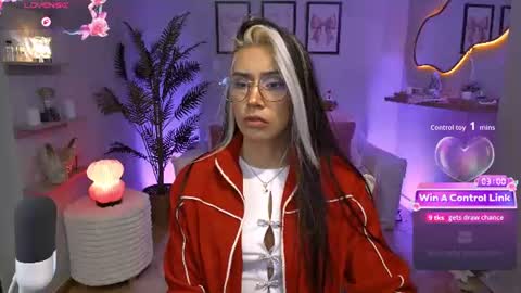 T A T I A N A online show from July 30, 11:33 am