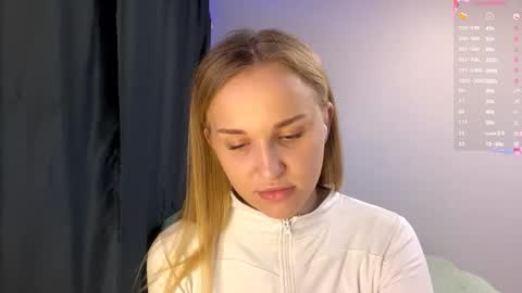 Snapshot of ladawndepippo chatting on October 16, 10:18 am Sofia online show from October 16, 10:18 am