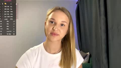 Snapshot of ladawndepippo chatting on September 20, 8:45 am Sofia online show from September 20, 8:45 am