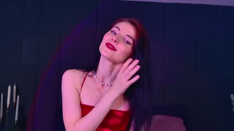 Nicole online show from June 22, 5:54 pm