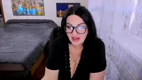 lady_boom_ online show from May 2, 3:48 pm