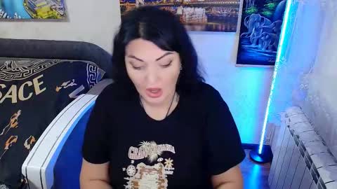 lady_boom_ online show from September 19, 5:34 pm