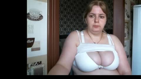 lady cute cat29 online show from August 3, 2:59 am