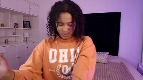 Karla - Instagram   lady karla1 online show from May 7, 12:26 am