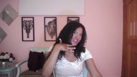 Snapshot of lady_danbury chatting on December 4, 11:13 pm Karla - Instagram lady karla1 online show from December 4, 11:13 pm