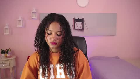 Snapshot of lady_danbury chatting on December 30, 2:51 pm Karla - Instagram lady karla1 online show from December 30, 2:51 pm