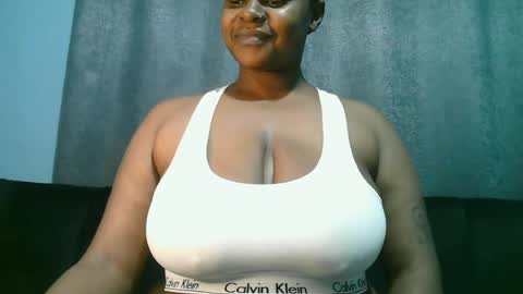 lady_dearra online show from June 14, 2:24 am