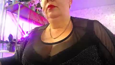 Lady Gloria online show from April 27, 1:52 pm