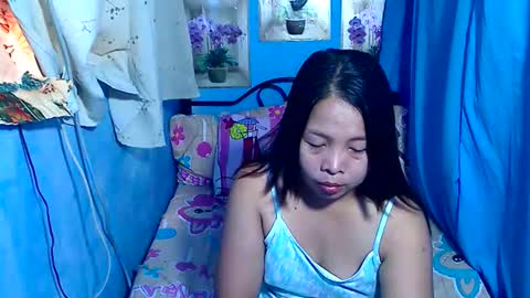 lady_in_bed69 online show from July 10, 1:06 am
