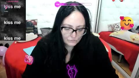 Snapshot of lady_lauren chatting on February 21, 5:46 am lady lauren online show from February 21, 5:46 am