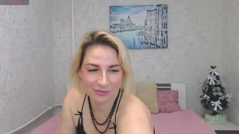 Diana online show from December 23, 7:30 pm
