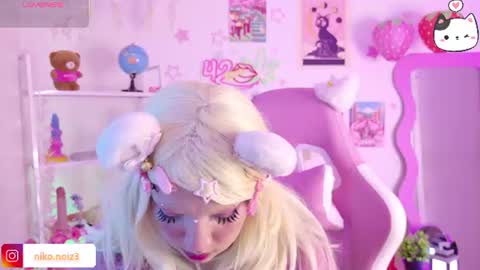 Lady  online show from July 20, 9:48 pm